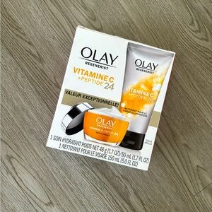 Olay Regenerist Vitamin C + Peptide 24